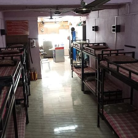 אאורנגבד Asia Lodge Near Railway Station מראה חיצוני תמונה